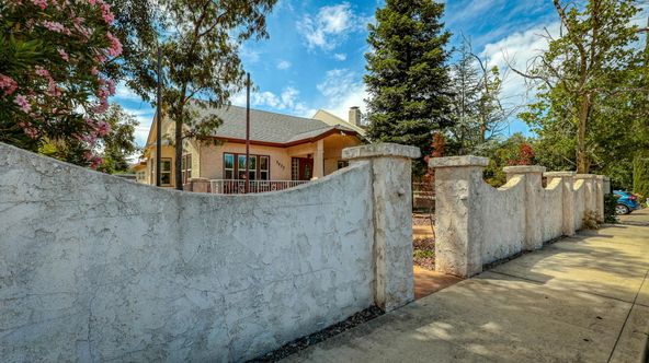 Standalone Commercial Cottage: 2437 Old Eureka Way, Redding, CA 96001
